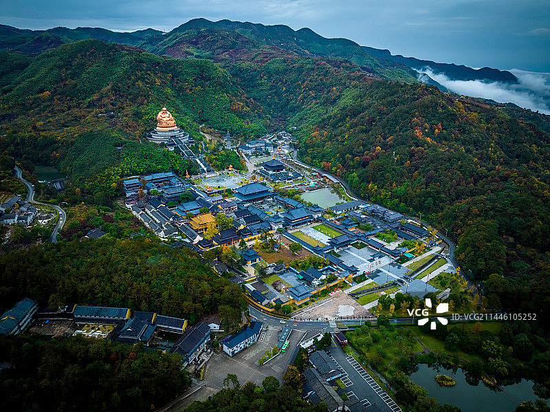 宁波余姚四明山云海航拍图片素材