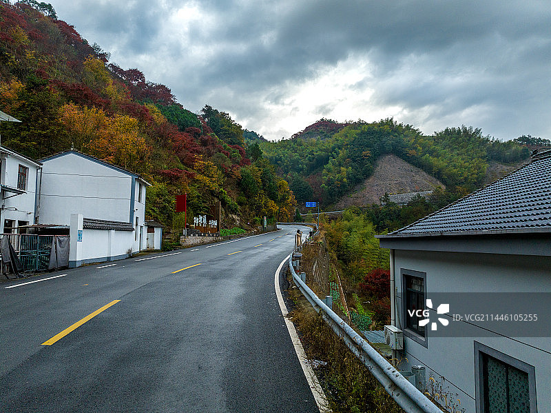 宁波余姚四明山云海航拍图片素材