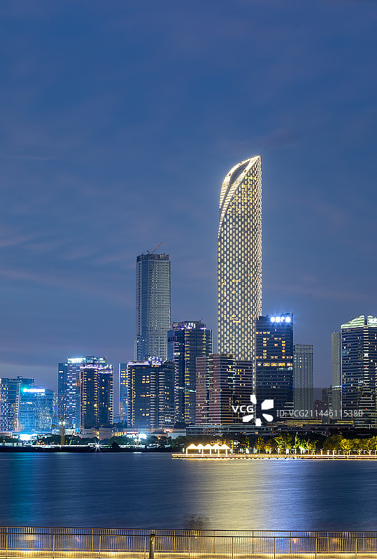 国金中心夜景图片素材