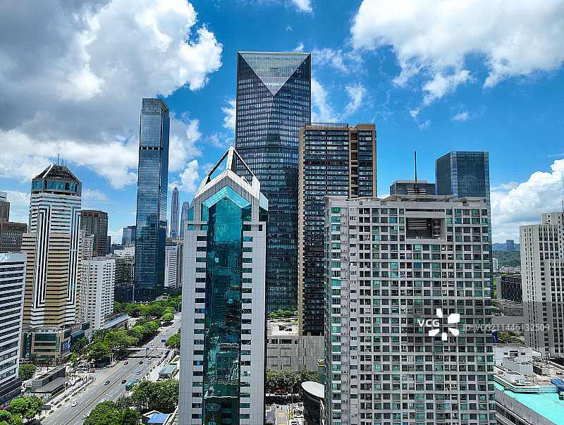 广东省深圳市福田区华强北商圈赛格大厦与深南大道航拍图片素材
