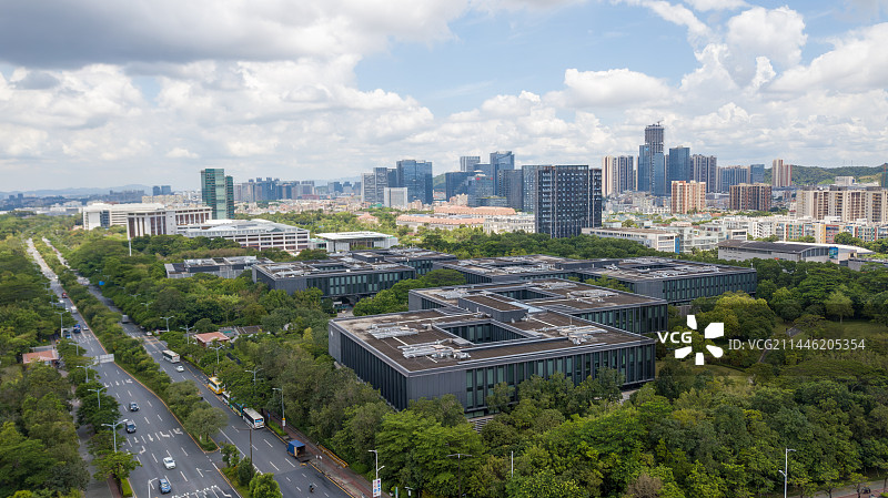 航拍深圳坂田街道华为坂田基地H区图片素材