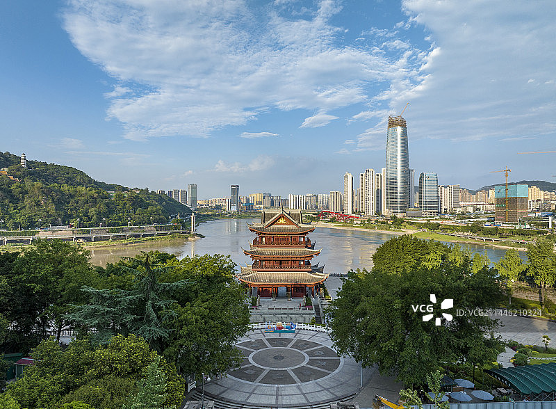 夹镜楼——宜宾市合江门广场的古建筑图片素材