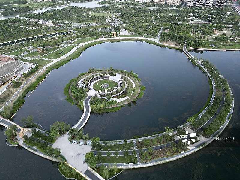 俯视上海之鱼图片素材