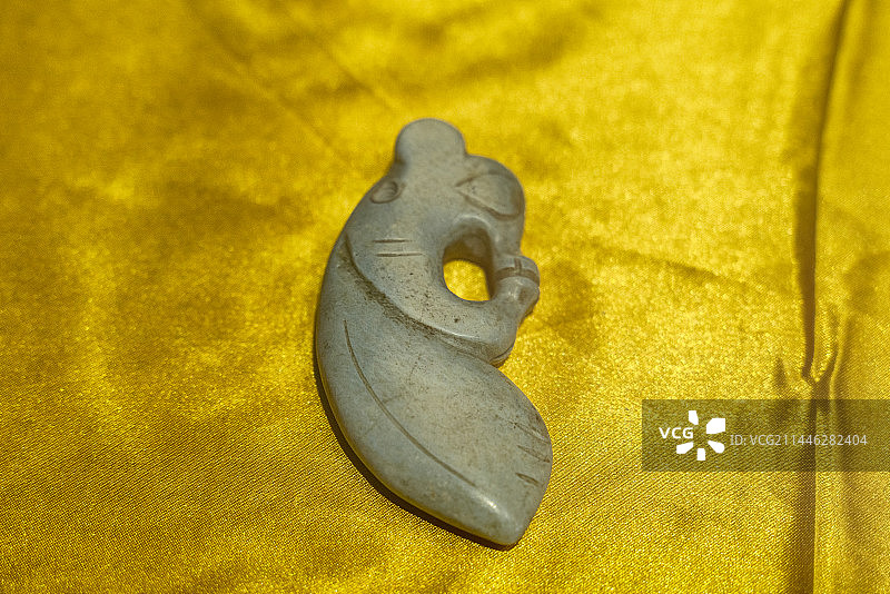 玉猪龙图片素材