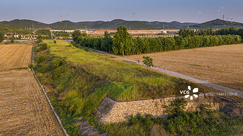 航拍山东济南平阴县齐长城起点图片素材
