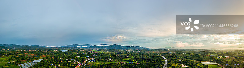夏天雨后天晴航拍攸县乡村景色图片素材