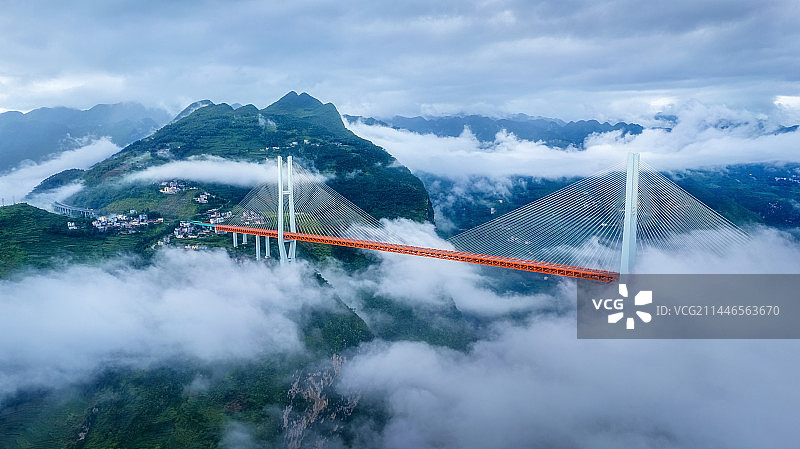 航拍世界第一高架桥北盘江大桥图片素材