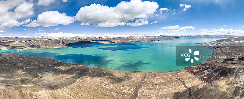 航拍西藏阿里龙木措盐湖图片素材