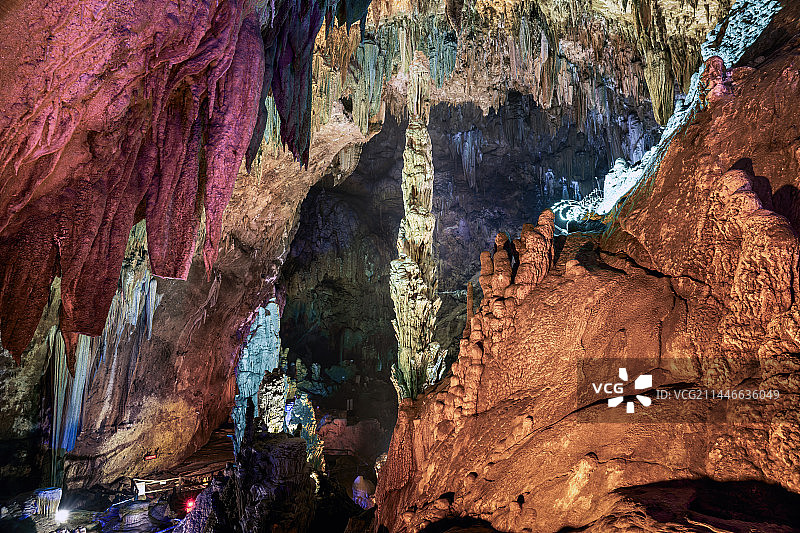 贵州安顺黄果树瀑布天星桥景区天星洞风光图片素材