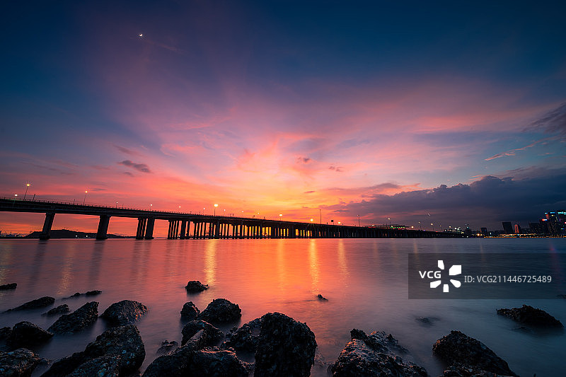 中国广东深圳前海湾日落晚霞自然风光图片素材