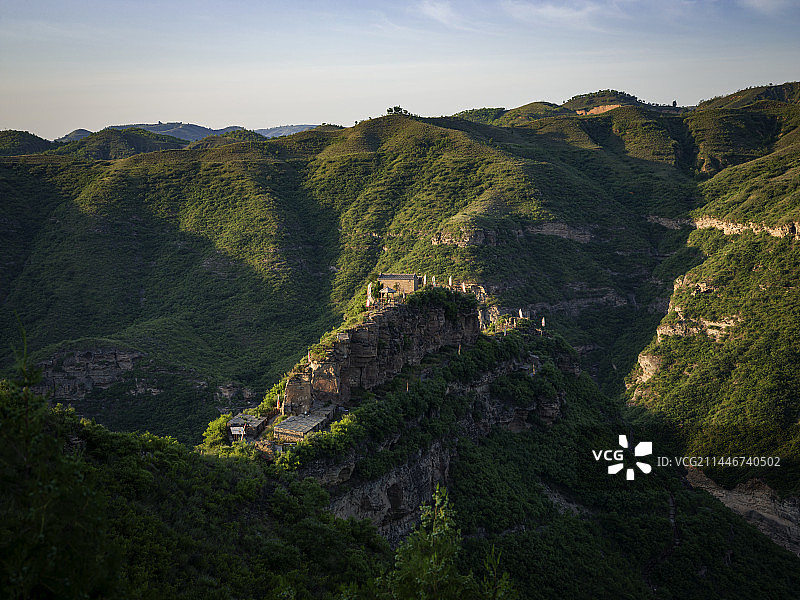 陕西延安延川县乾坤湾镇牛家山村黄河边上的会峰寨图片素材