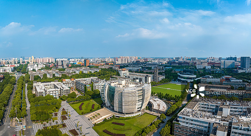 水晶天里的苏州园区独墅湖科创区风景图片素材
