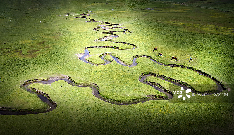 甘肃定西市岷县狼渡湿地及扎角草原风光图片素材