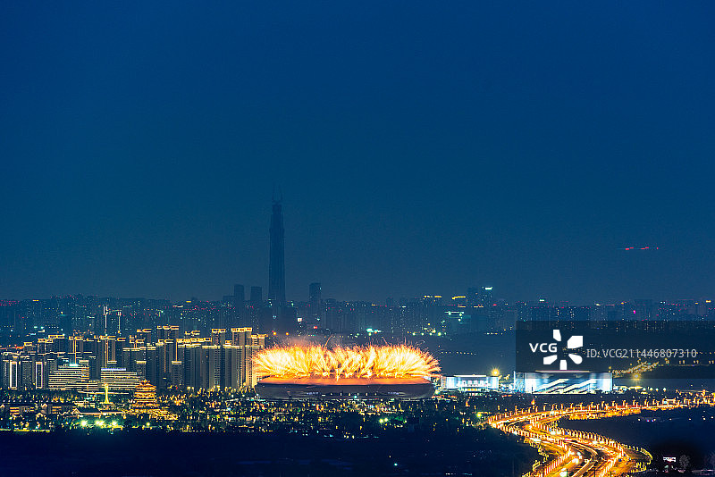 成都大运会东安湖烟花秀图片素材