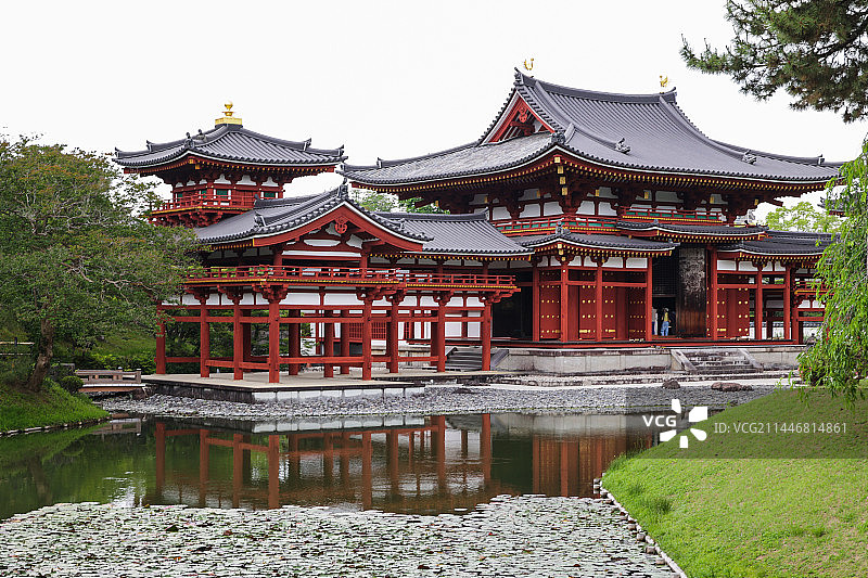 日本京都宇治平等院凤翔馆建筑风光图片素材