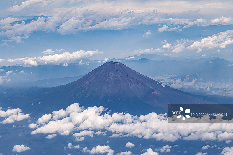 航拍日本富士山图片素材