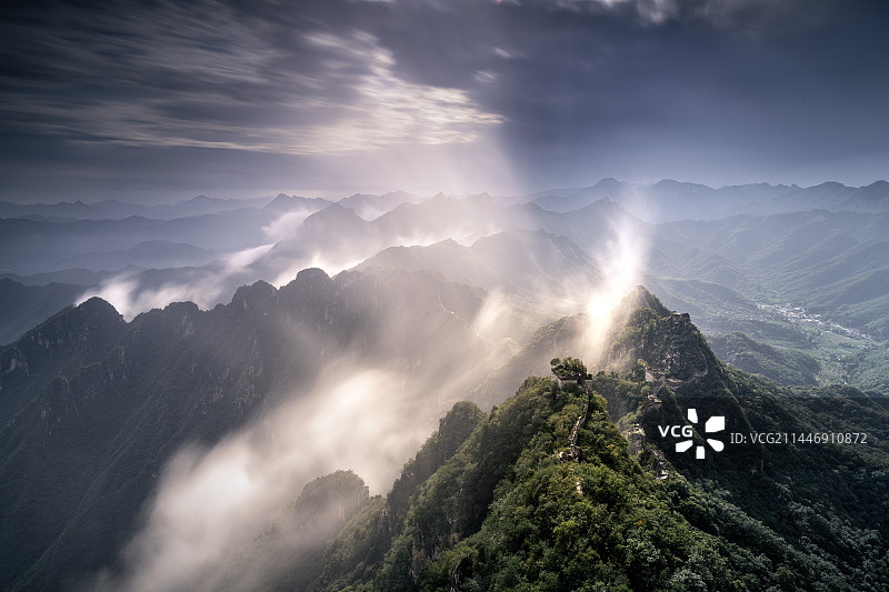 雨后箭扣长城图片素材