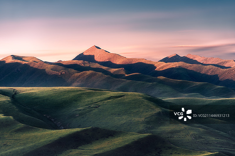 甘南阿坝县草原日落图片素材