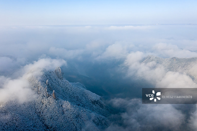 浙江浦江仙华山雪景雾凇云海风光航拍图片素材