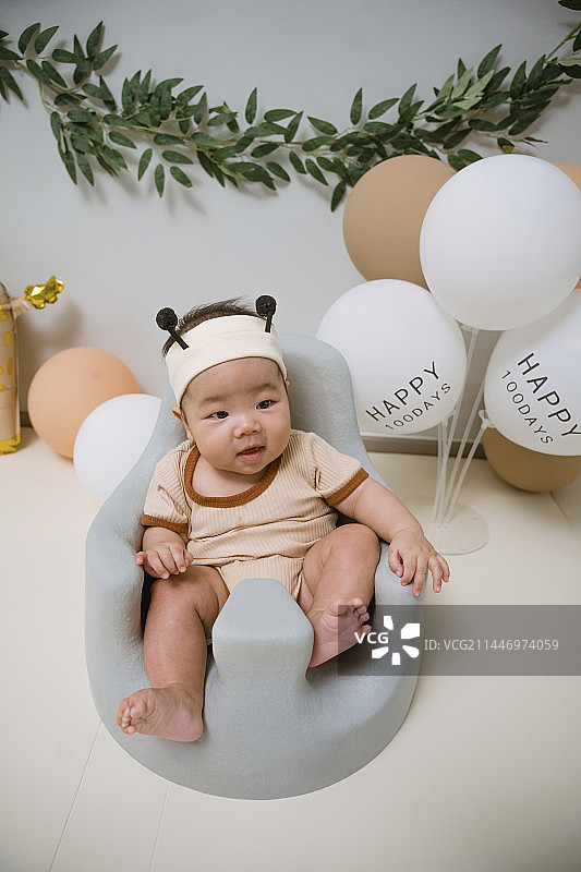 可爱的婴儿百天生日图片素材