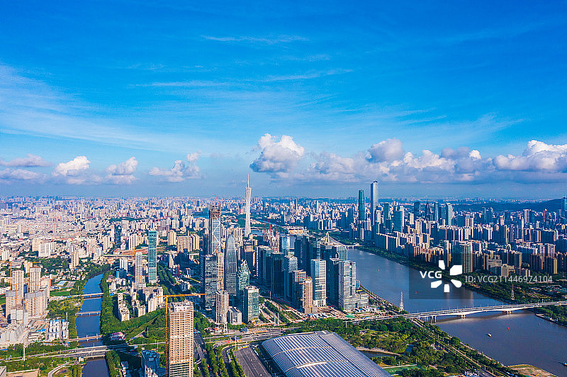 广州琶洲琶醍CBD航拍蓝天白云城市规划粤港澳大湾区图片素材