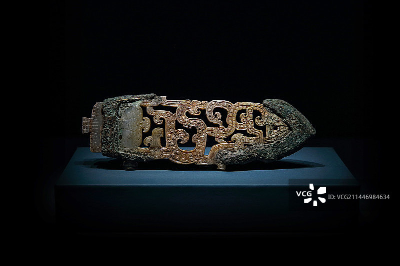 玉器文物红山文化博物馆展品玉人玉龙图片素材