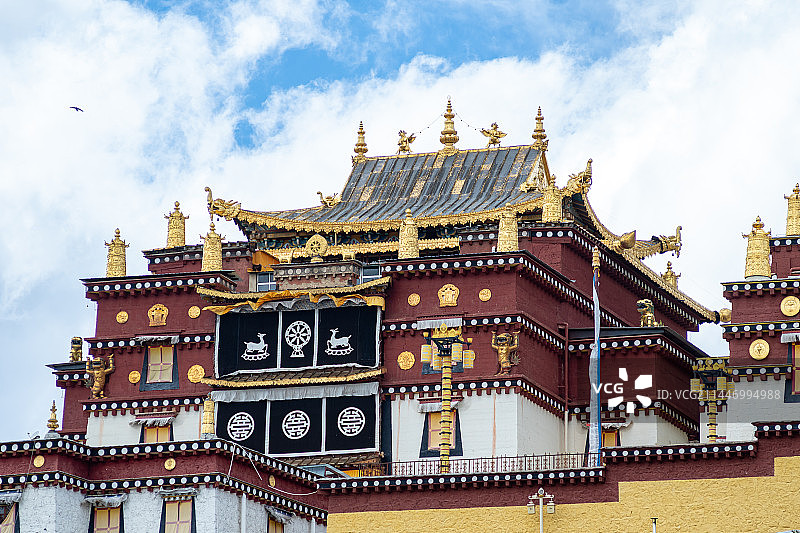 噶丹·松赞林寺宗喀巴大殿图片素材