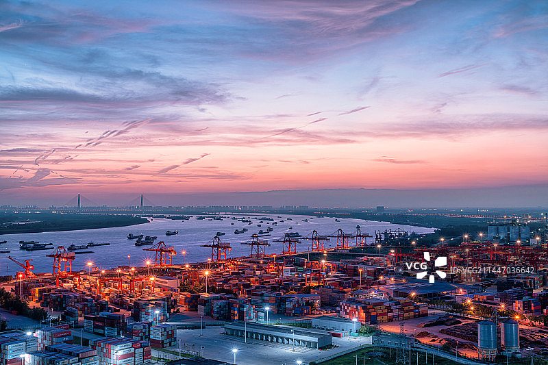 武汉阳逻港夕阳图片素材