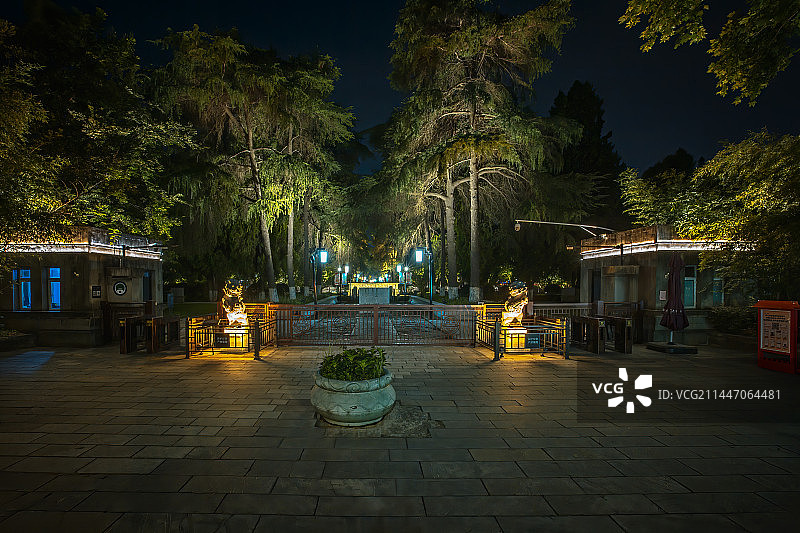 夜色光影中的午朝门+明故宫遗址公园（南京）图片素材