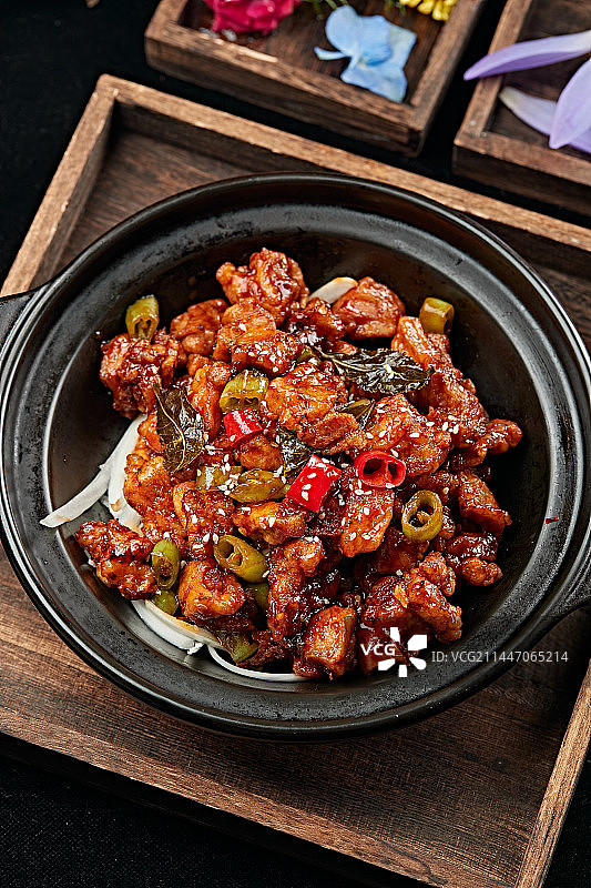 砂锅台湾三杯鸡图片素材