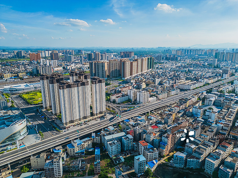 广西贵港的金港大道及周边图片素材