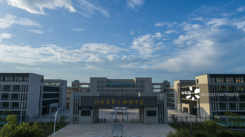 航拍中国安徽省宣城市郎溪县第三初级中学图片素材