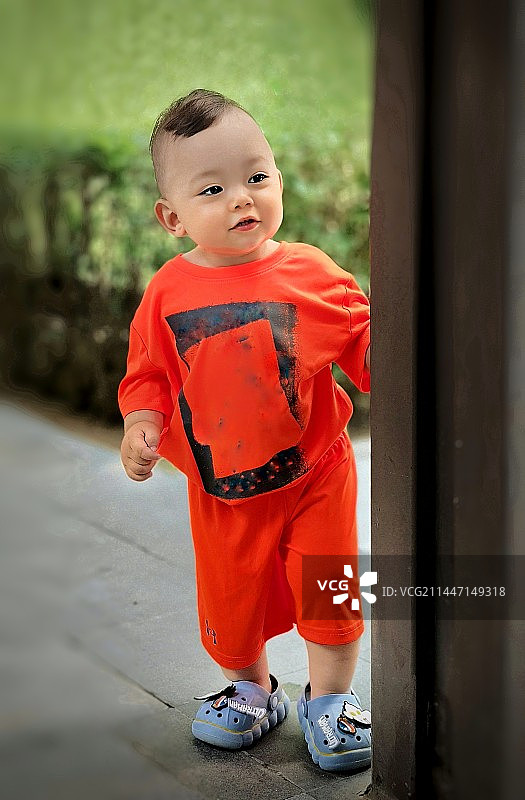 萌哒哒的笑图片素材