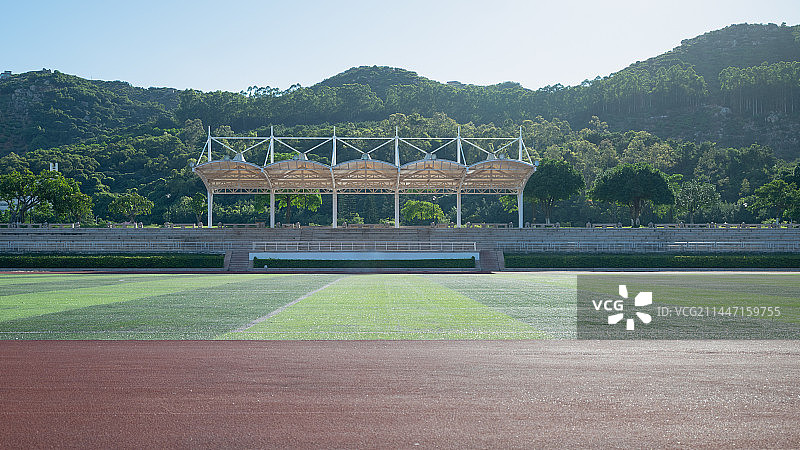 校园里的操场图片素材