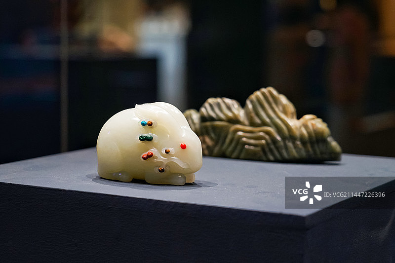 和田玉生肖兔把件图片素材