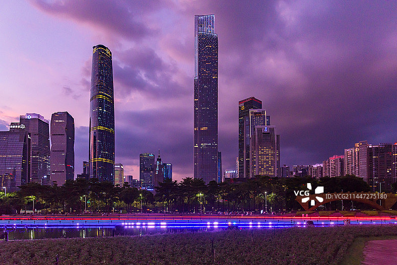 城市里的晚霞图片素材