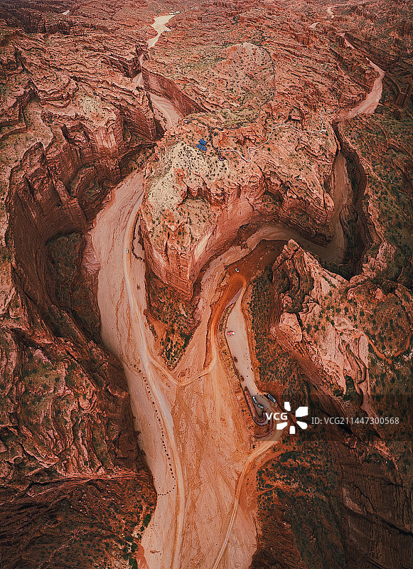 航拍温宿托木尔大峡谷风光图片素材