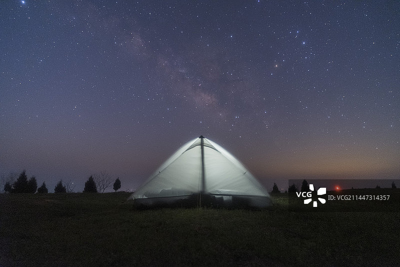 唯美户外帐篷星空图片素材