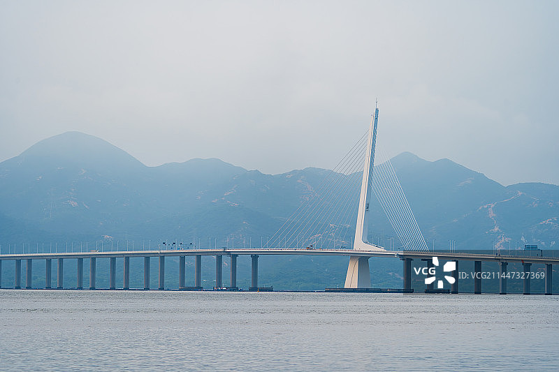 眺望深圳湾公路大桥图片素材
