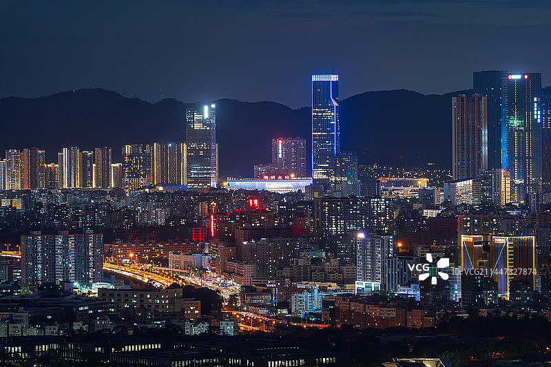 天安云谷俯瞰深圳市龙岗区夜景街道华为园区图片素材