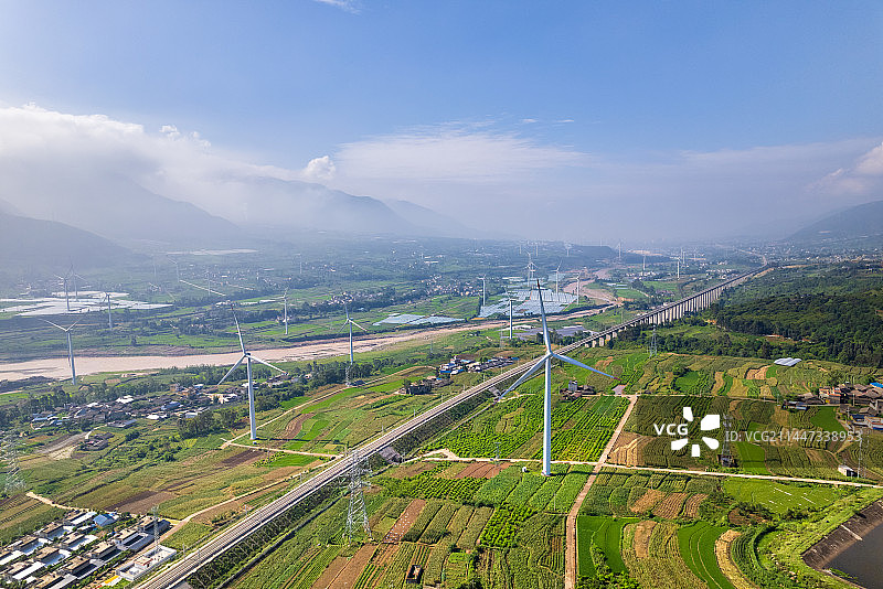 凉山州西昌市德昌县风力发电场白昼晴天航拍图片素材