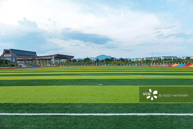 学校田径场足球场图片素材