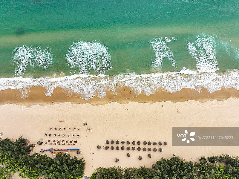 海南陵水清水湾莱佛士酒店建筑风光航拍图片素材