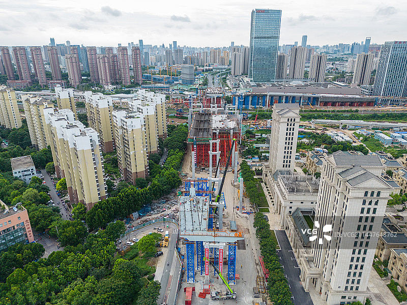 航拍中国安徽省合肥市新合肥西站站区涉铁四里河路工程图片素材