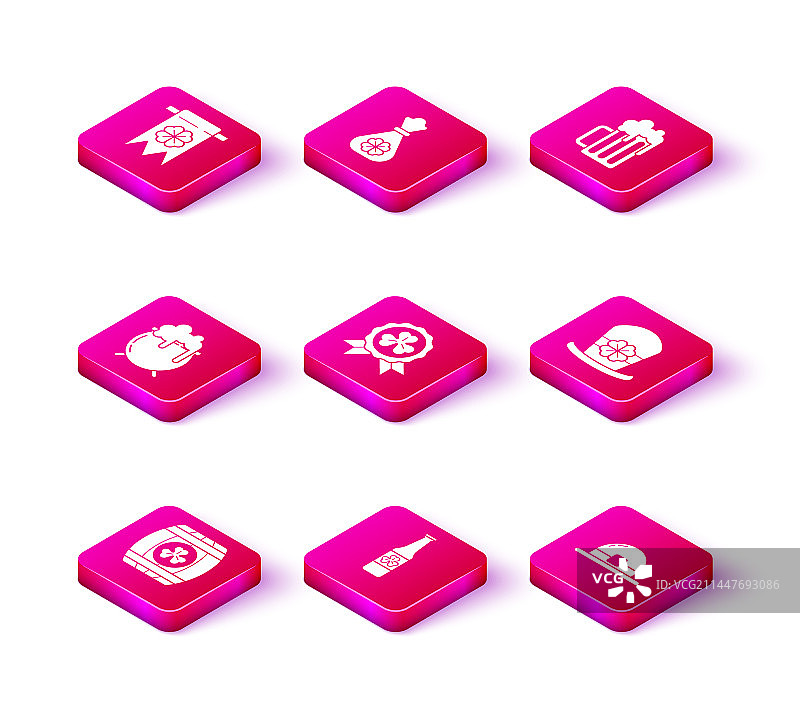 木桶与四叶草啤酒组合图片素材