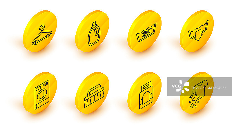 晾晒的衣服、洗衣液、刷子图片素材