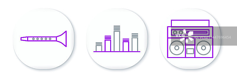 家用立体声音响与两个扬声器和单簧管图片素材