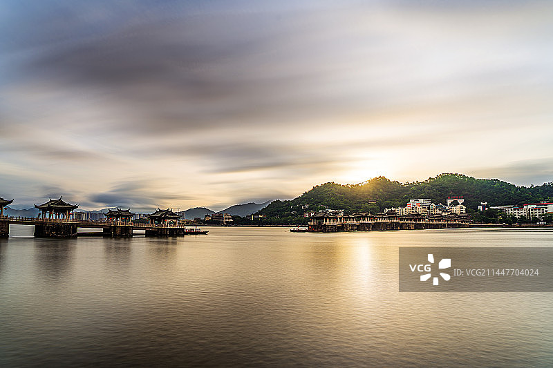 广济桥日出风光图片素材