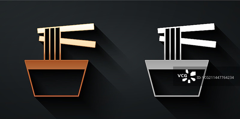 碗中的金色和银色亚洲面条图片素材