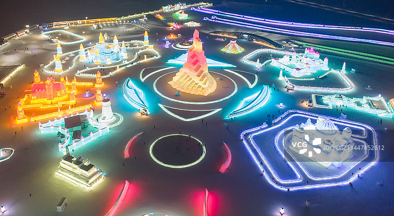 哈尔滨市冰雪大世界航拍图片素材